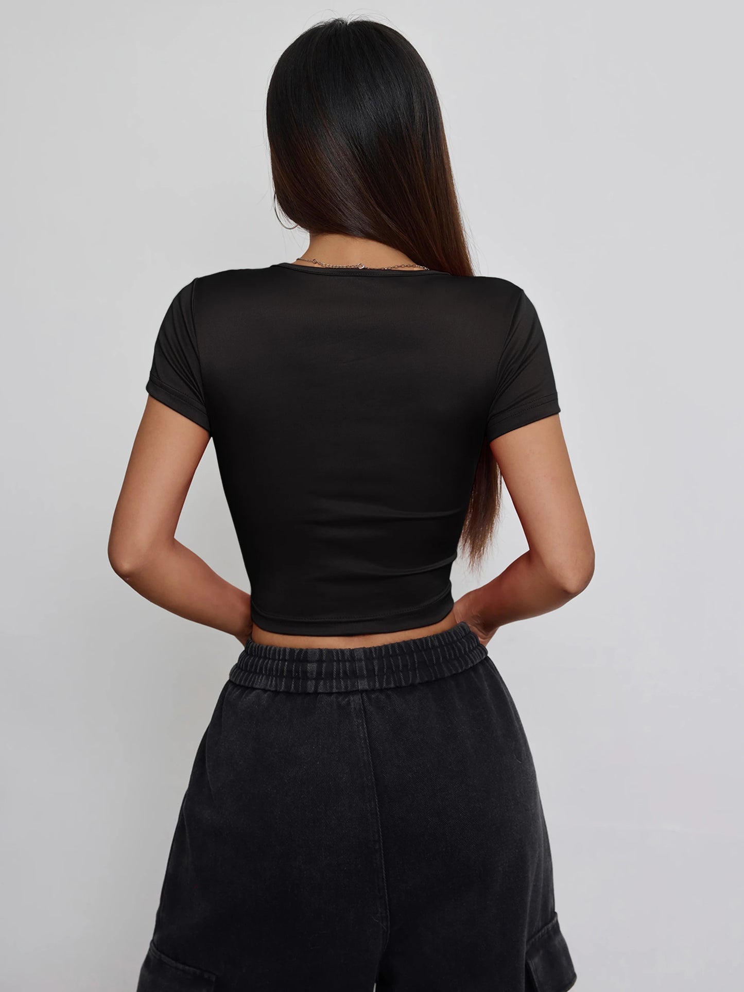 Women's simple and fashionable solid color V-neck short sleeved T-shirt